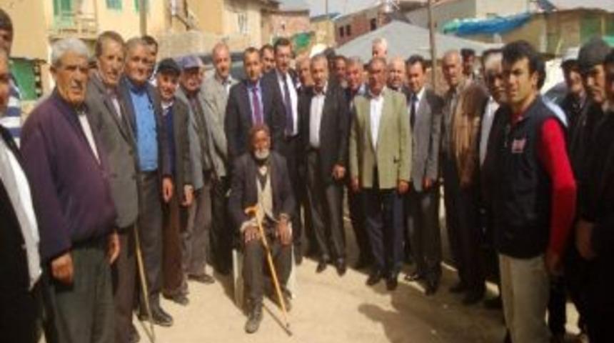 Ak Parti Heyeti İlisuluk K&ouml;y&uuml;&rsquo;n&uuml; Ziyaret Etti