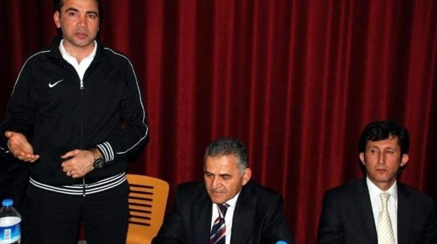 Onursal Başkan B&uuml;y&uuml;kkılı&ccedil;&rsquo;tan Erciyesspor'a Moral