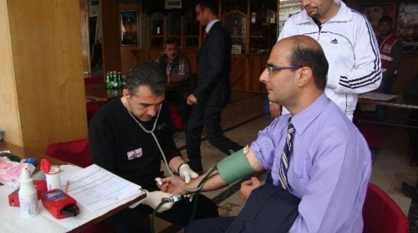 Nevşehir İl Sağlık M&uuml;d&uuml;r&uuml; Dr. Rahim &Uuml;nl&uuml;bay&rsquo;dan &ldquo;kan Bağışı Yapın&rdquo; &Ccedil;ağrısı
