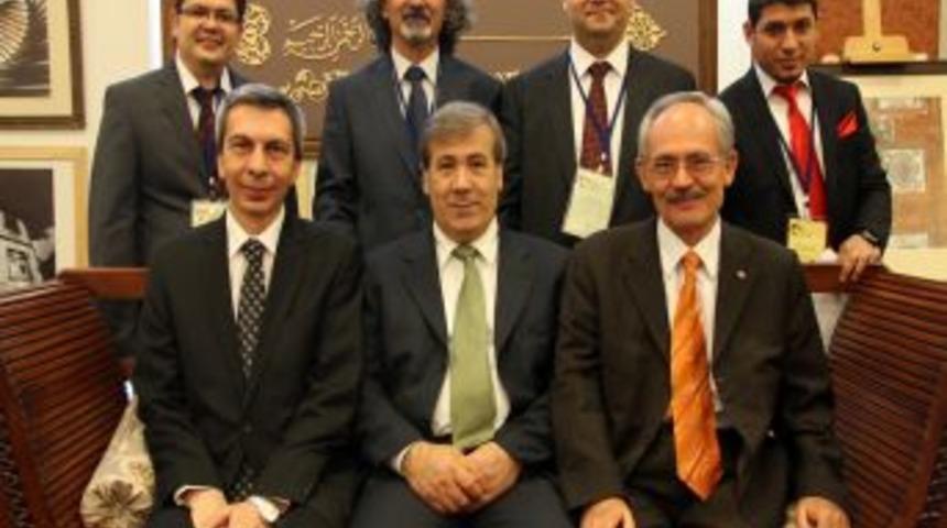 Denizli'de 2. Ulusal Mobilya Kongresi Başladı