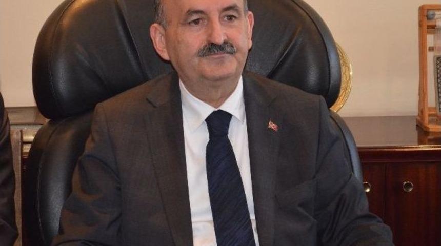 M&uuml;ezzinoğlu: "ulusalcılık Her Yerde Yapılabilmeli"