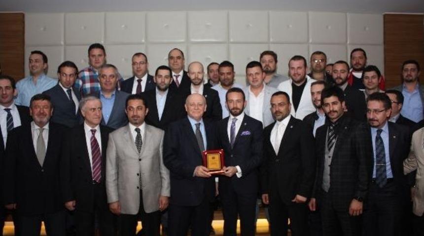 Eso, Esgiad&rsquo;la Buluştu