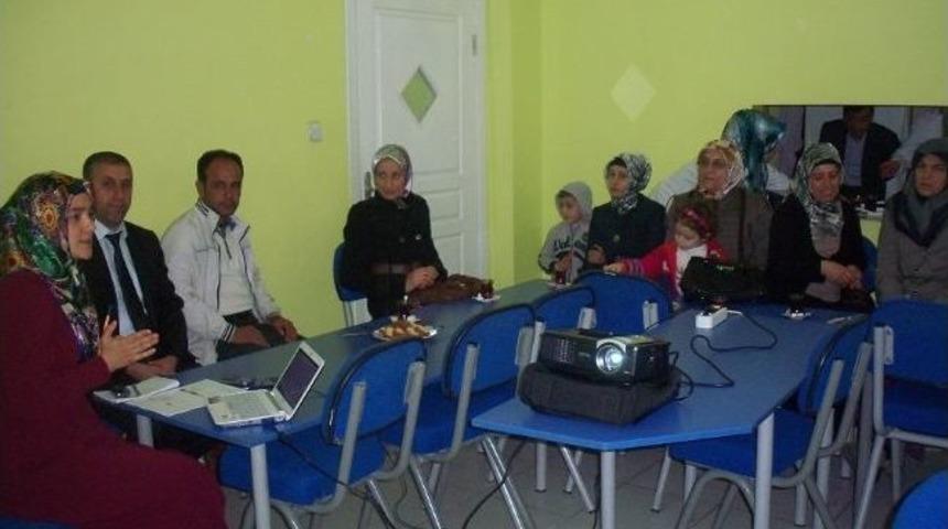 Bing&ouml;l&rsquo;de Engellilerin Ailelerine Seminer