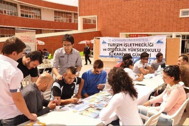 Adıyaman Üniversitesinde ‘1. Kariyer Günleri’ Düzenlendi