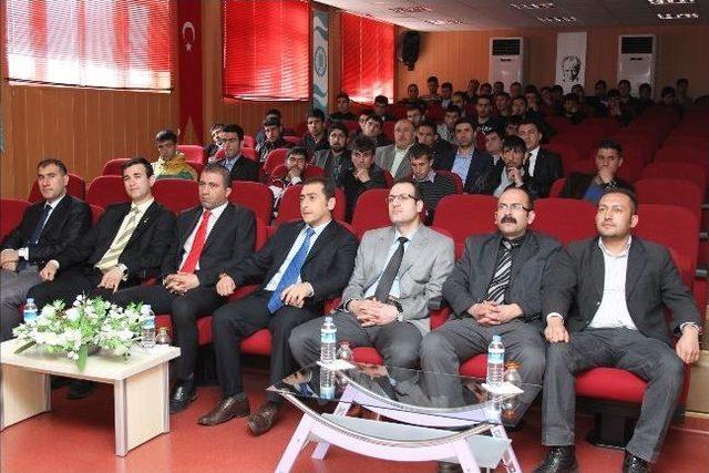 Beü'de ‘güneş Enerjisi’ Konulu Konferans