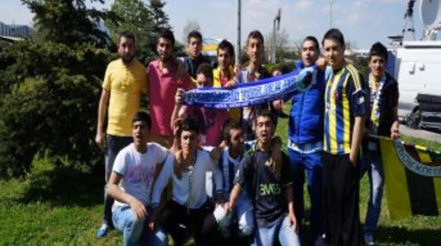 Fenerbah&ccedil;eliler, Yarı Finale &Ccedil;ıkan Takımlarını Bekliyor