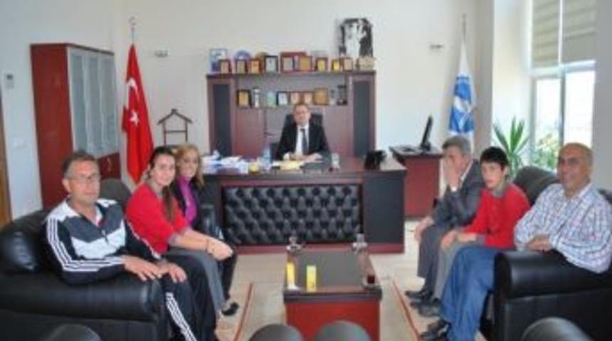 &Ouml;ğrencilerden Başkan Ergine Ge&ccedil;miş Olsun Ziyareti