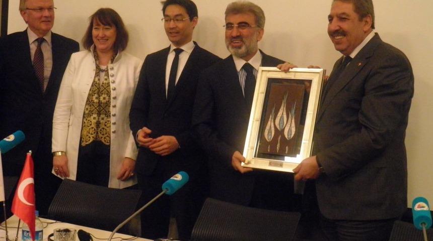 Bakan Yıldız&rsquo;dan AB'ye Enerji Sitemi