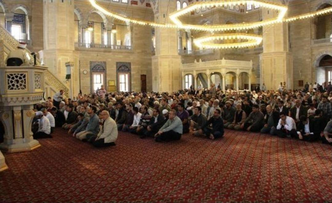 Sakıp Sabancı İ&ccedil;in Adana'da Mevlit Okutuldu