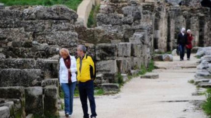 DSP'li &Ccedil;akmak: Roma Kuyularının I&ccedil;inin &Ccedil;&ouml;ple Dolu Olması &Uuml;z&uuml;nt&uuml; Verici