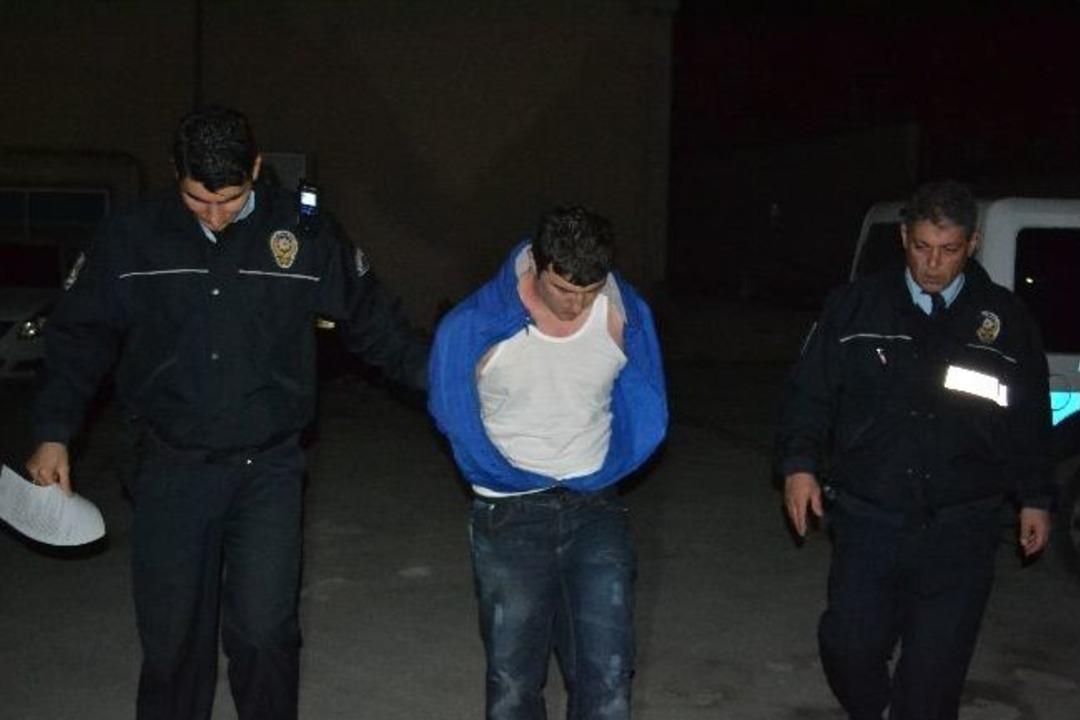 Polisten Ka&ccedil;an Otomobil Kaza Yaptı