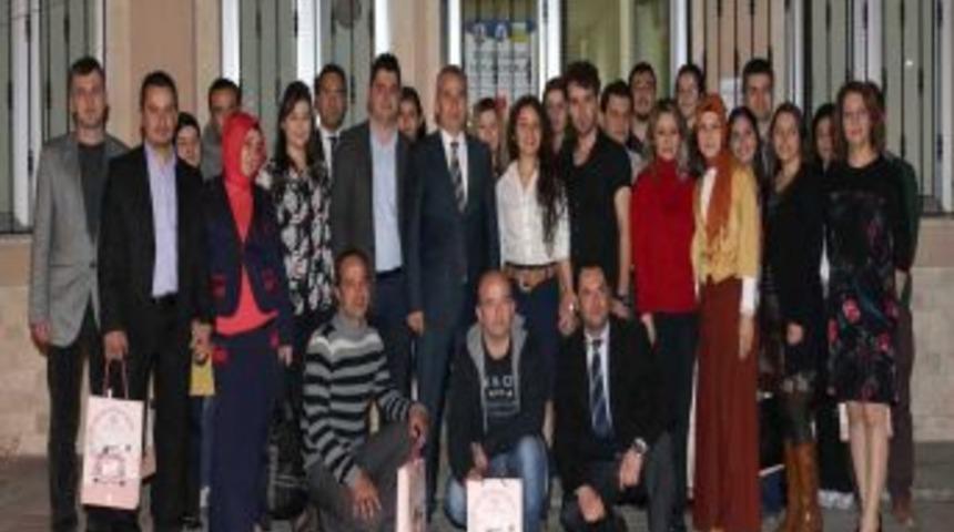 Denizli Belediyesi Evlilik Okulu'nda 11. D&ouml;nem Kursiyerler Sertifika Aldı