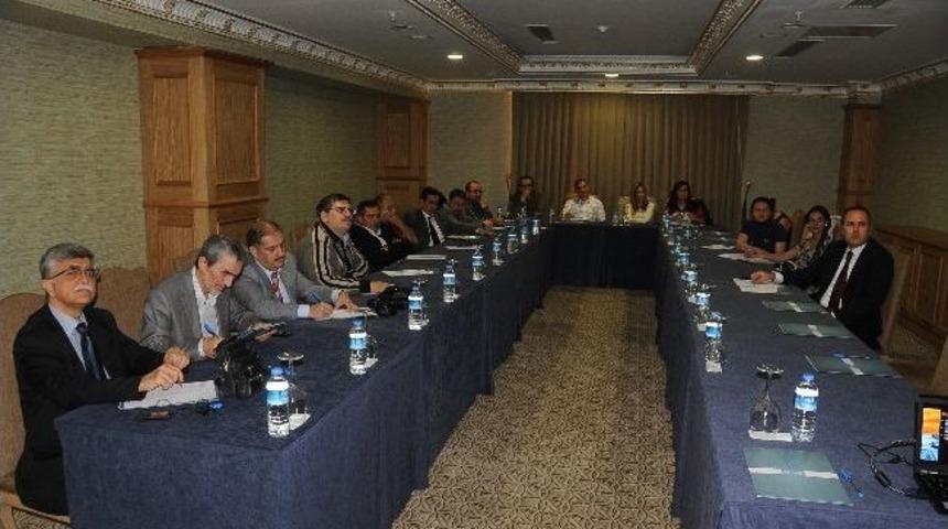 Sağlık Haftasına &Ouml;zel Hepatit B Semineri