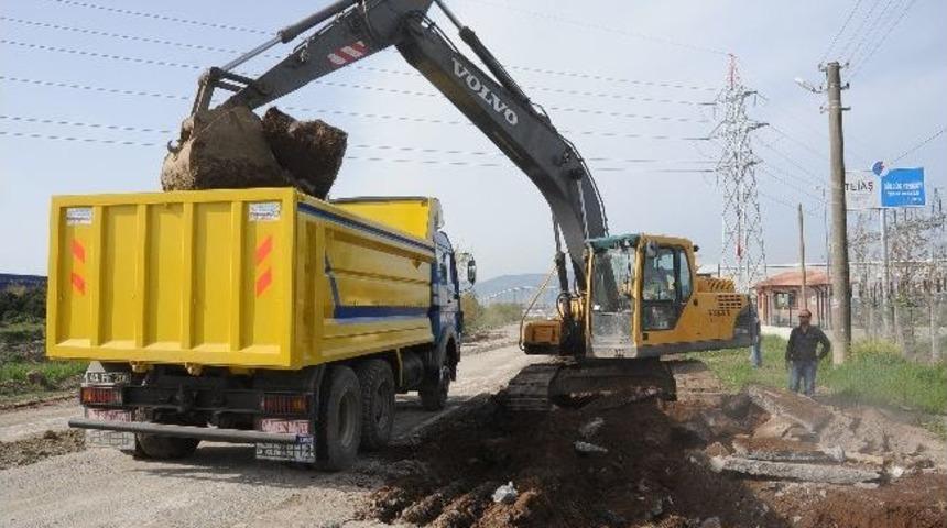 Sepetlipınar'da Yol Genişliği 20 Metre Oluyor