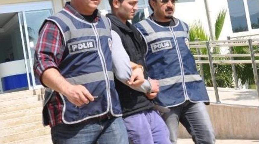 Uyuşturucu Satıcıları Su&ccedil;&uuml;st&uuml; Yakalandı