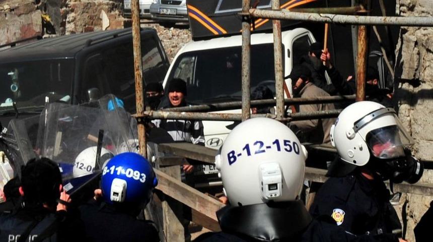 İstanbul &Uuml;niversitesi'nde Olay