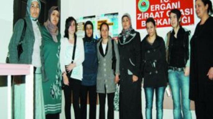 Erganili Kadın &Ccedil;ift&ccedil;ilere 'tarım Semineri'