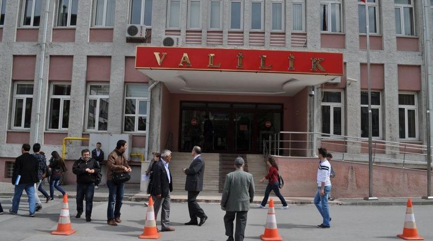 Balıkesir Valiliği Tabelasına 'T.C.' Ibaresi Eklendi