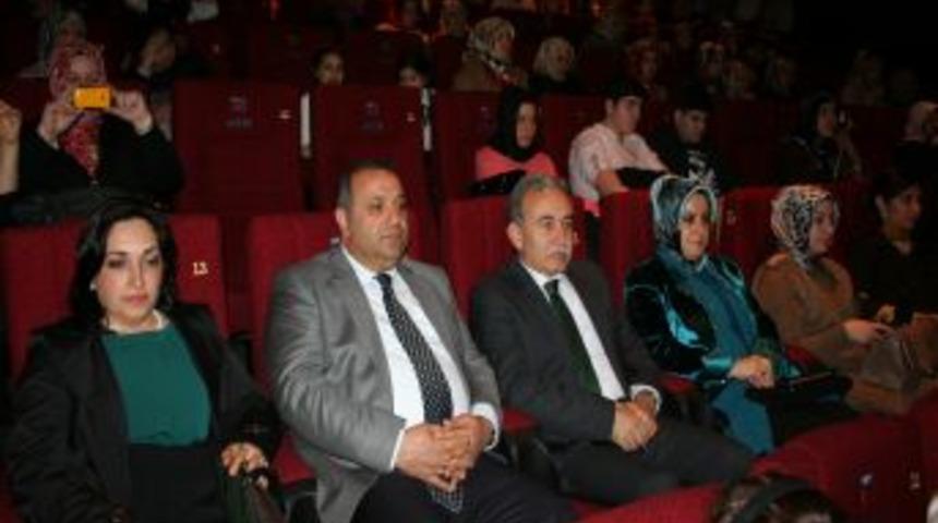 S&uuml;t&ccedil;&uuml;: Selam Filmi Aramızda Selamı Yaymak I&ccedil;in Bir Vesile