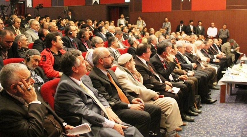 Artuklu &Uuml;niversitesi'nde Hutbe-i Şamiye Sempozyumu