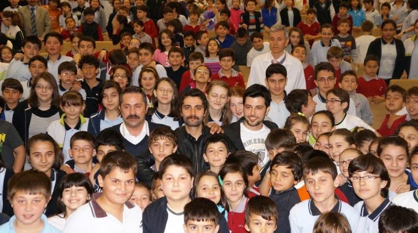 Selam Filmi Oyuncuları: Filmin Devamını &Ouml;ğrenciler S&uuml;rd&uuml;recek