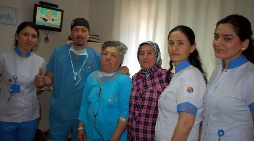 10 Yıl &Ccedil;ektiği Sıkıntıdan Bir Saatte Kurtuldu