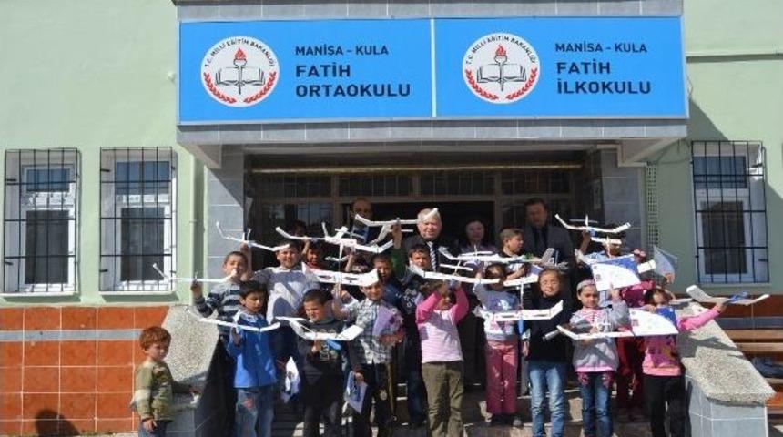 Fatih İlk&ouml;ğretim Okulu'nun Model U&ccedil;ak Kursu Sona Erdi