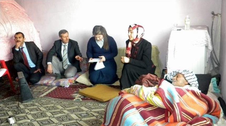 Erciş&rsquo;te G&ouml;n&uuml;l El&ccedil;ileri Yaşlı &Ccedil;ifte G&ouml;n&uuml;llerini A&ccedil;tılar