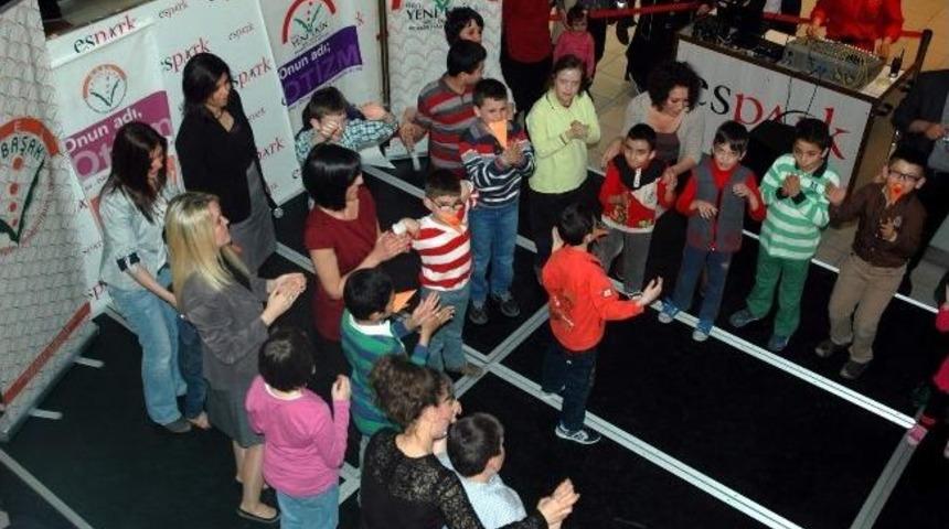 Otizm Farkındalık G&uuml;n&uuml;