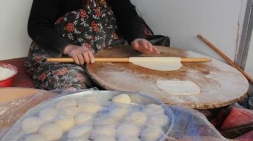 60 Yaşında Fedakar &Ouml;ğrenci