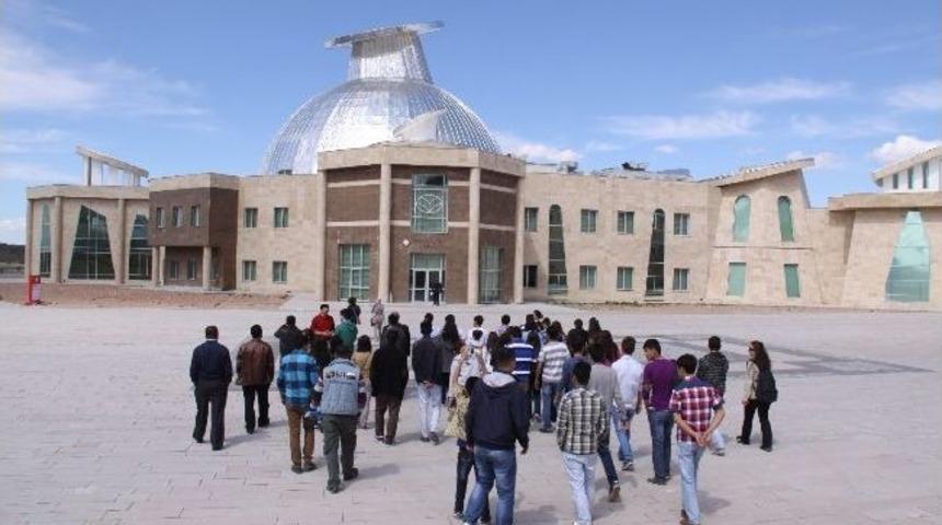 Adana Feke Lisesi &Ouml;ğrencileri Nevşehir &Uuml;niversitesi&rsquo;nde