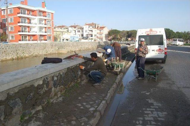 Sel Felaketine Karşı İstinat Duvarları Örüldü