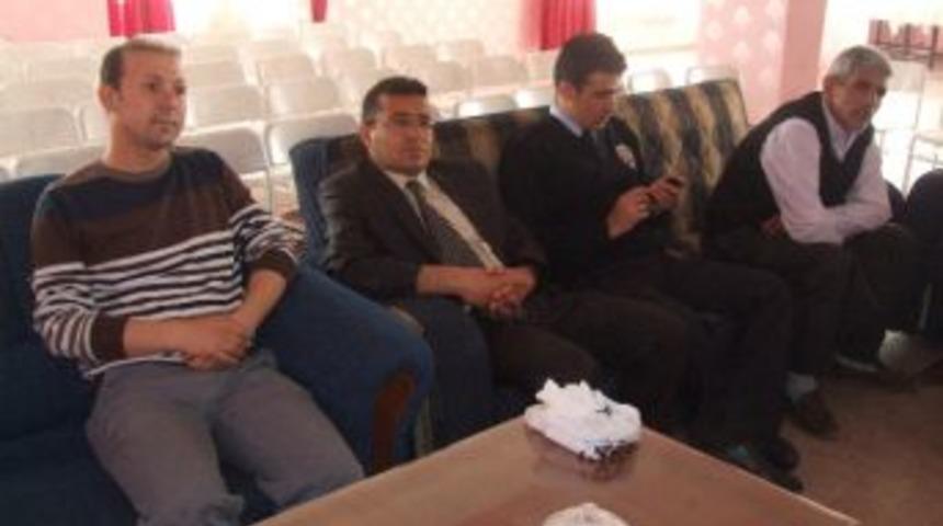 &Ouml;ğrenci Velilerine Madde Bağımlılığı Semineri