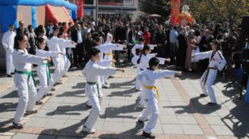 Spor Tırı Kayseri&rsquo;yi Şenlendirdi