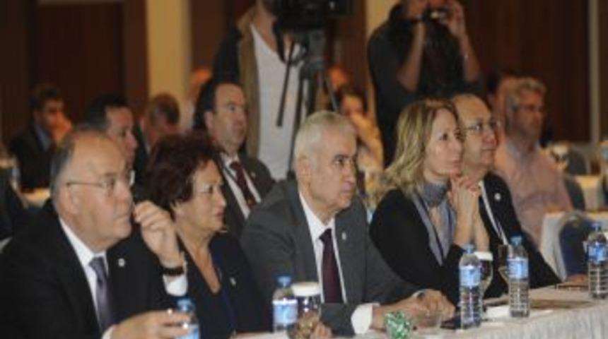 Kazdağları'ndaki Altın Madenciliği Panelde Ele Alındı