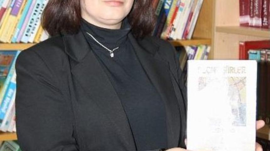 K&uuml;t&uuml;phanedeki Kitaplar Ciltlenerek Korunuyor