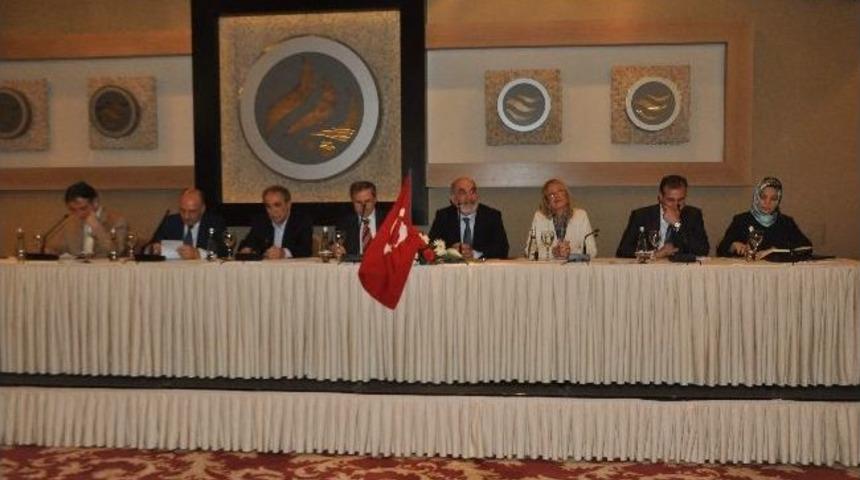 Akil İnsanlar Heyeti Konya'da &Ccedil;alışmalara Başladı