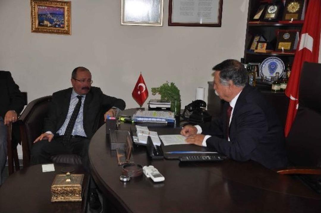 Başkan Altung&uuml;n, Esnaf Odası&rsquo;nı Ziyaret Etti