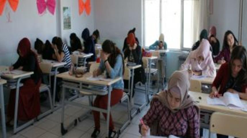 Kırkağa&ccedil;'ta Hz. Muhammed 'in Hayatıyla Ilgili Yarışma D&uuml;zenlendi