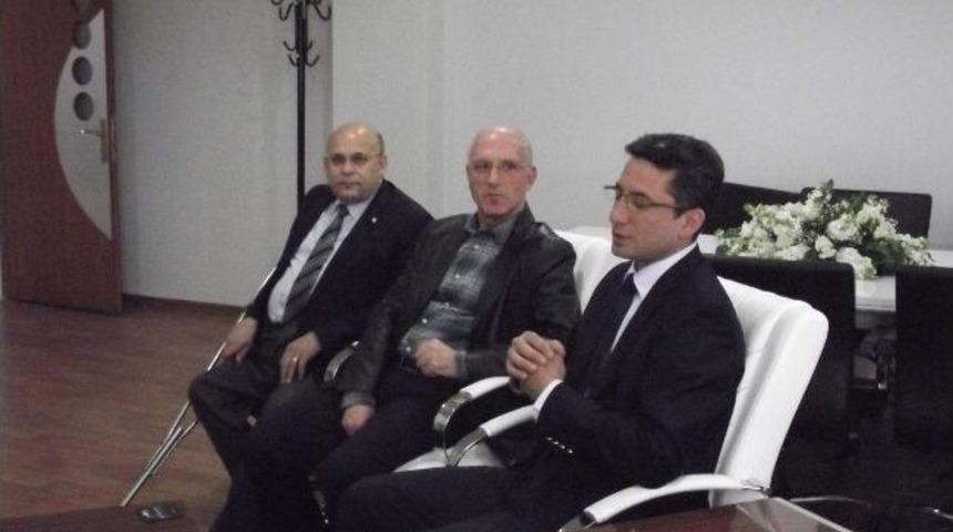 &Ouml;mer &Ouml;zcan Kent Konseyini Ziyaret Etti