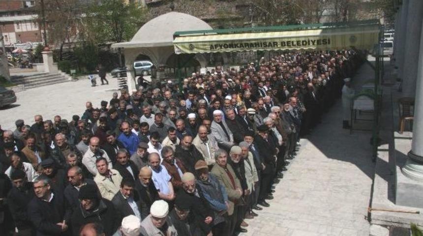 Ay Ailesinin Acı G&uuml;n&uuml;