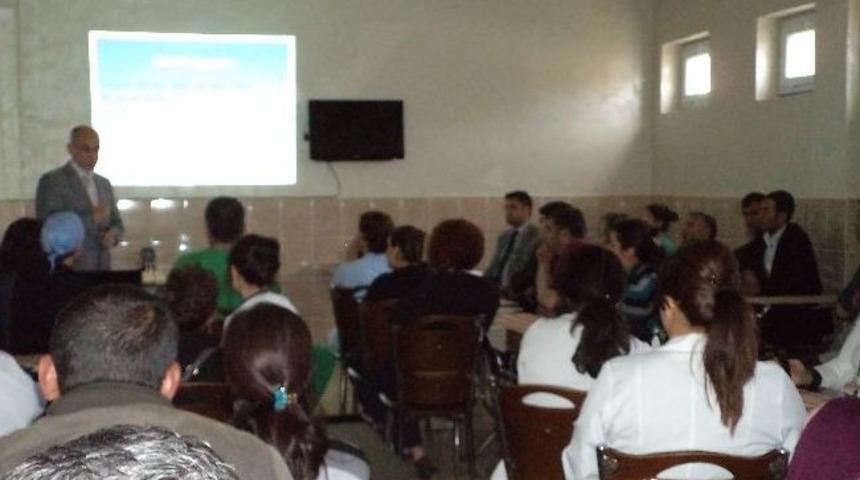 Varto Devlet Hastanesinde Seminer