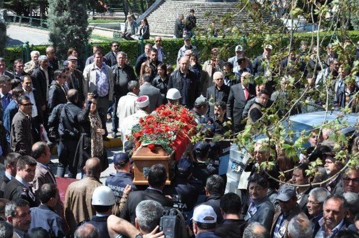 Eskişehir Büyükşehir Belediyesi Genel Sekreteri Mustafa Mansız Son Yolculuğuna Uğurlandı G2