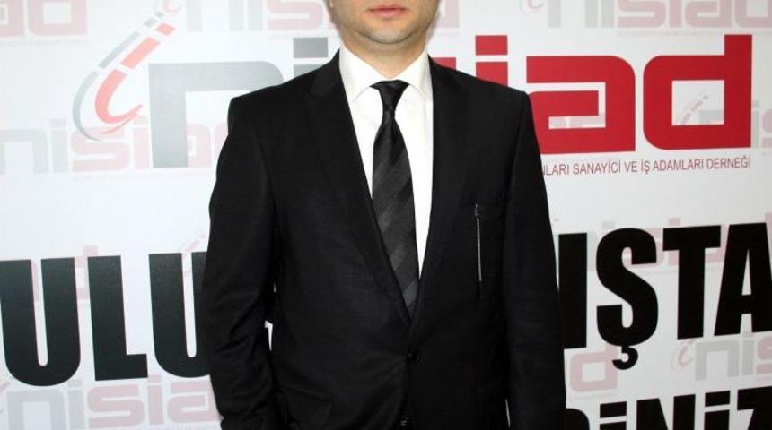 Nil&uuml;ferliler Iş Adamı Derneği &Ccedil;atısı Altında Buluştu