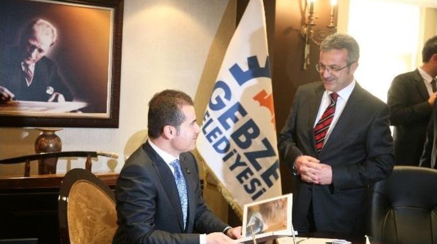 Bakan Kılı&ccedil; Gebze Belediyesi&rsquo;ni Ziyaret Etti