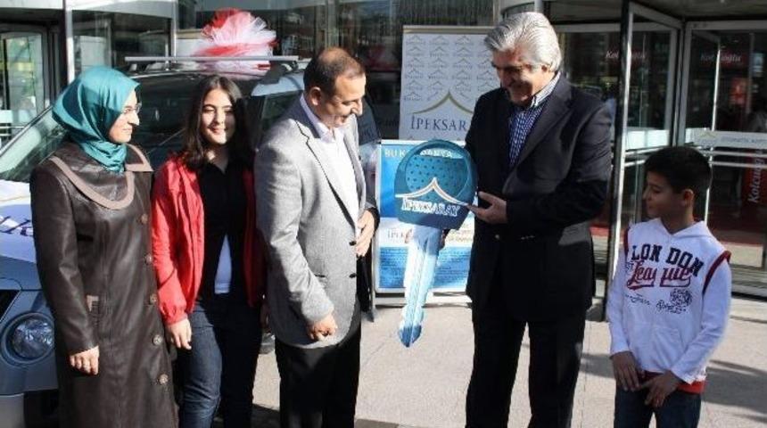 İpeksaray Kampanyasında Otomobil Sahibine Teslim Edildi