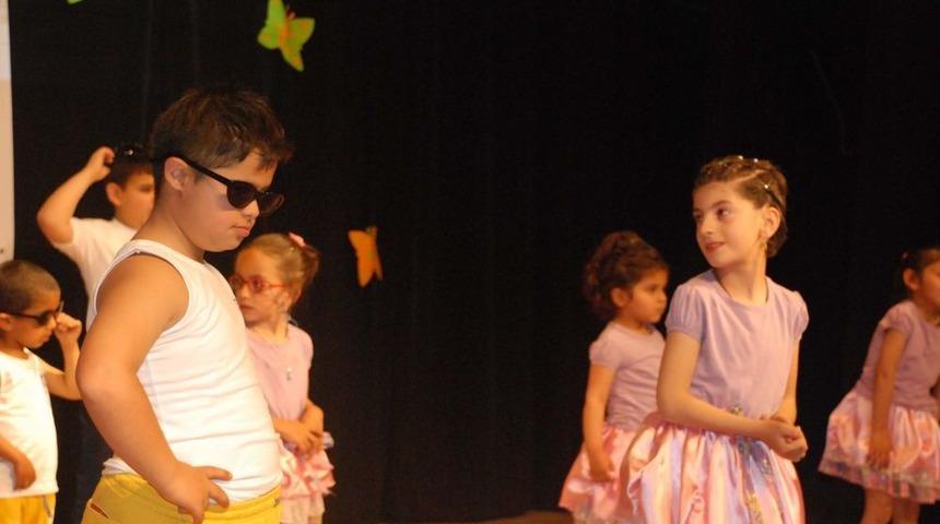 Engelli &Ccedil;ocuklar H&uuml;nerlerini Sergiledi