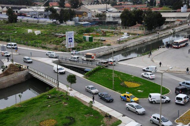 Köprü, Esnafı Mutlu Etti