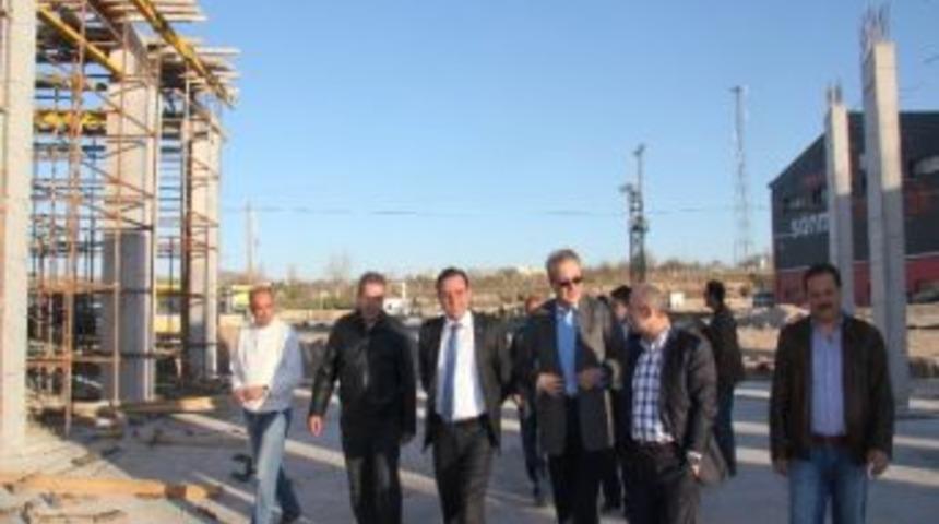 Milletvekilleri,yaş Sebze Ve Meyve Hali İnşaatında İncelemelerde Bulundu