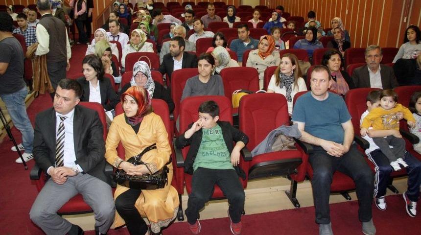 Bur&ccedil; Anaokulu'ndan İngilizce Ş&ouml;leni